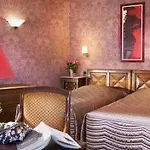 Hotel Delavigne 3*