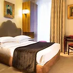 Delavigne Hotel 3*