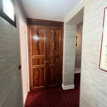 Delavigne 3* Parigi