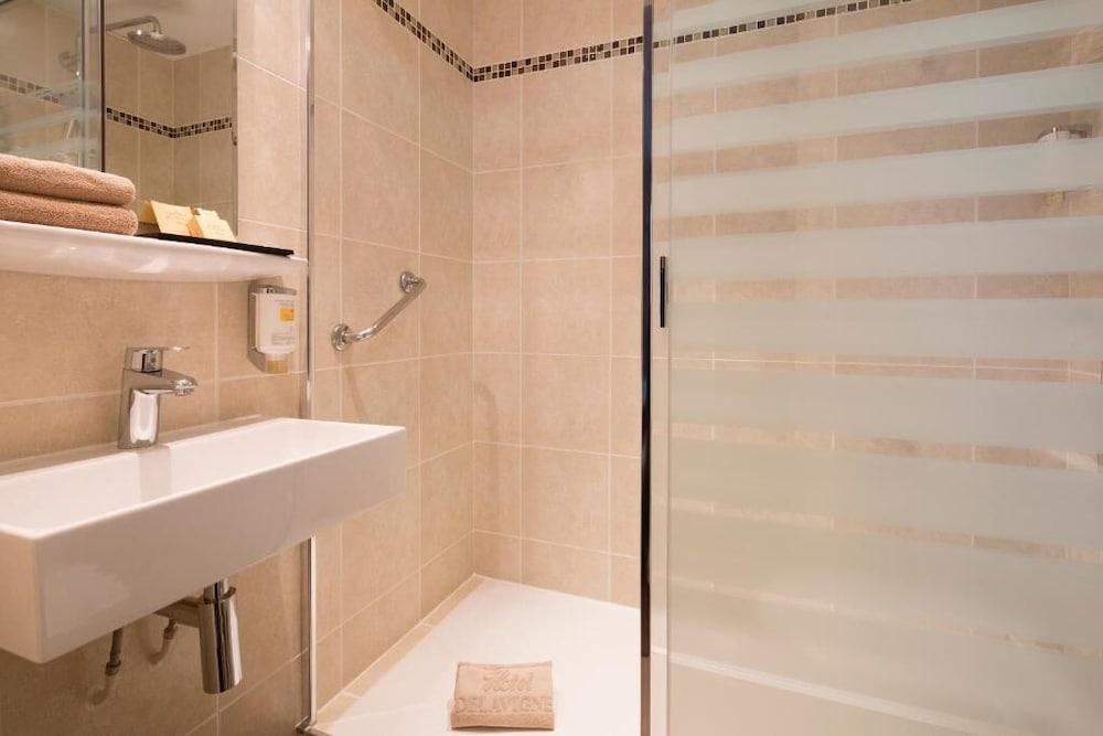Delavigne Hotel 3*
